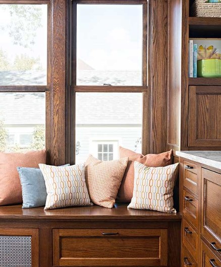 Add Pillows to a Banquette
