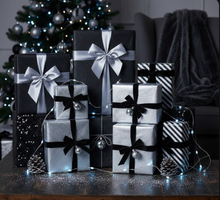  Black and Silver Gift Wrapping Combinations