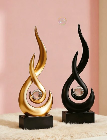 Contemporary Mantel Decor