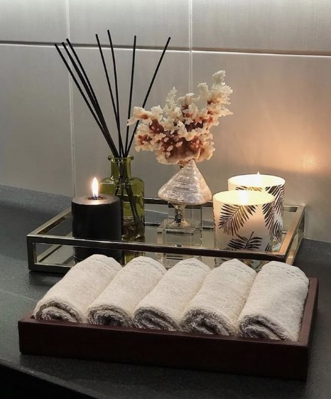 Decorative Hand Towel Displays