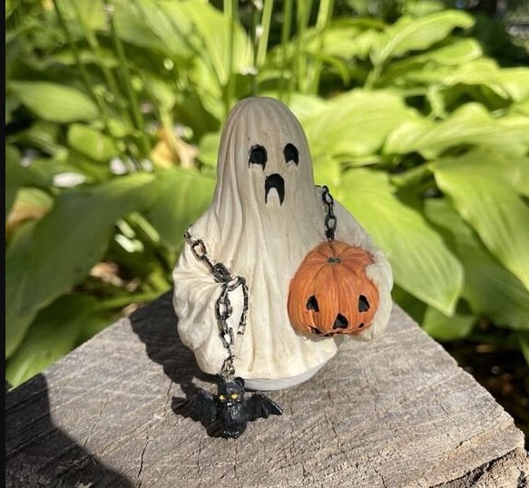 Jack-O’-Lantern, Ghost, Bat Chain