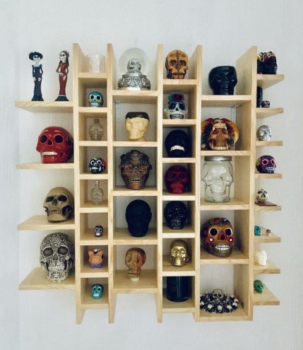 Minimal Skull and Ghost Shelf