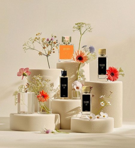 Minimalist White Summer Display