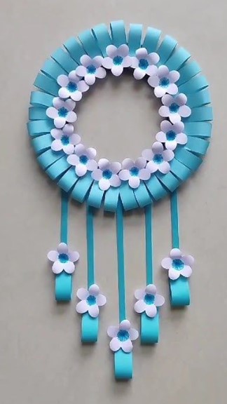  Spring-Inspired DIY Wall Hangings