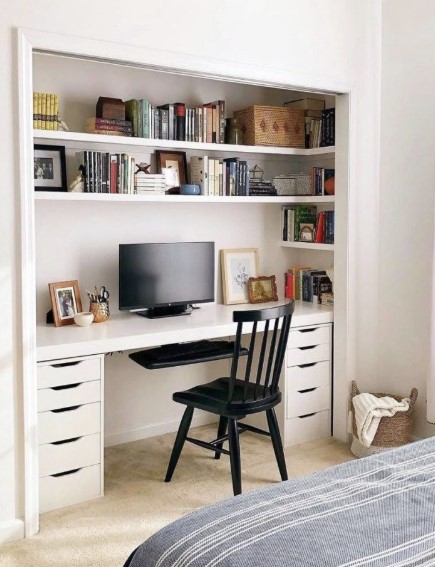 Turn a Closet Into an Office